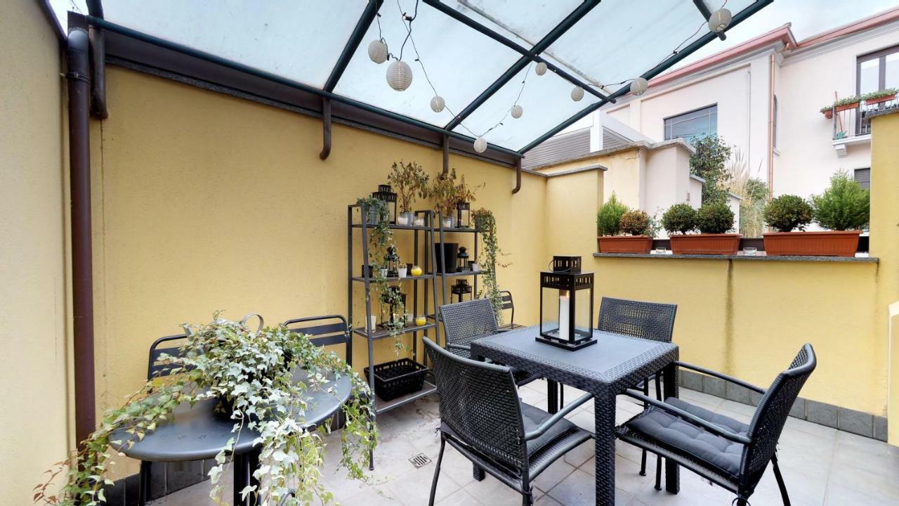 Design Apartment Near Duomo Square Mailand Exterior foto