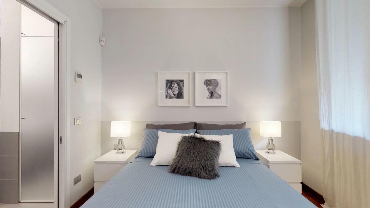 Design Apartment Near Duomo Square Mailand Exterior foto