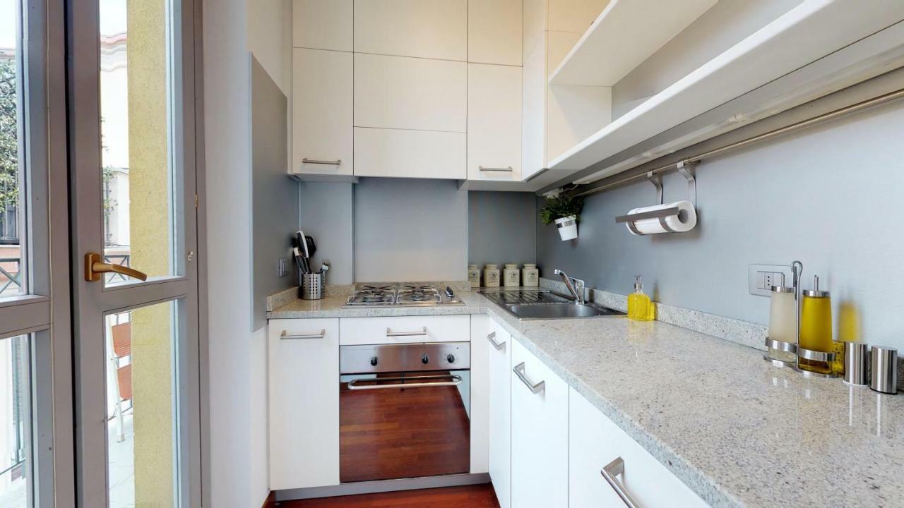 Design Apartment Near Duomo Square Mailand Exterior foto